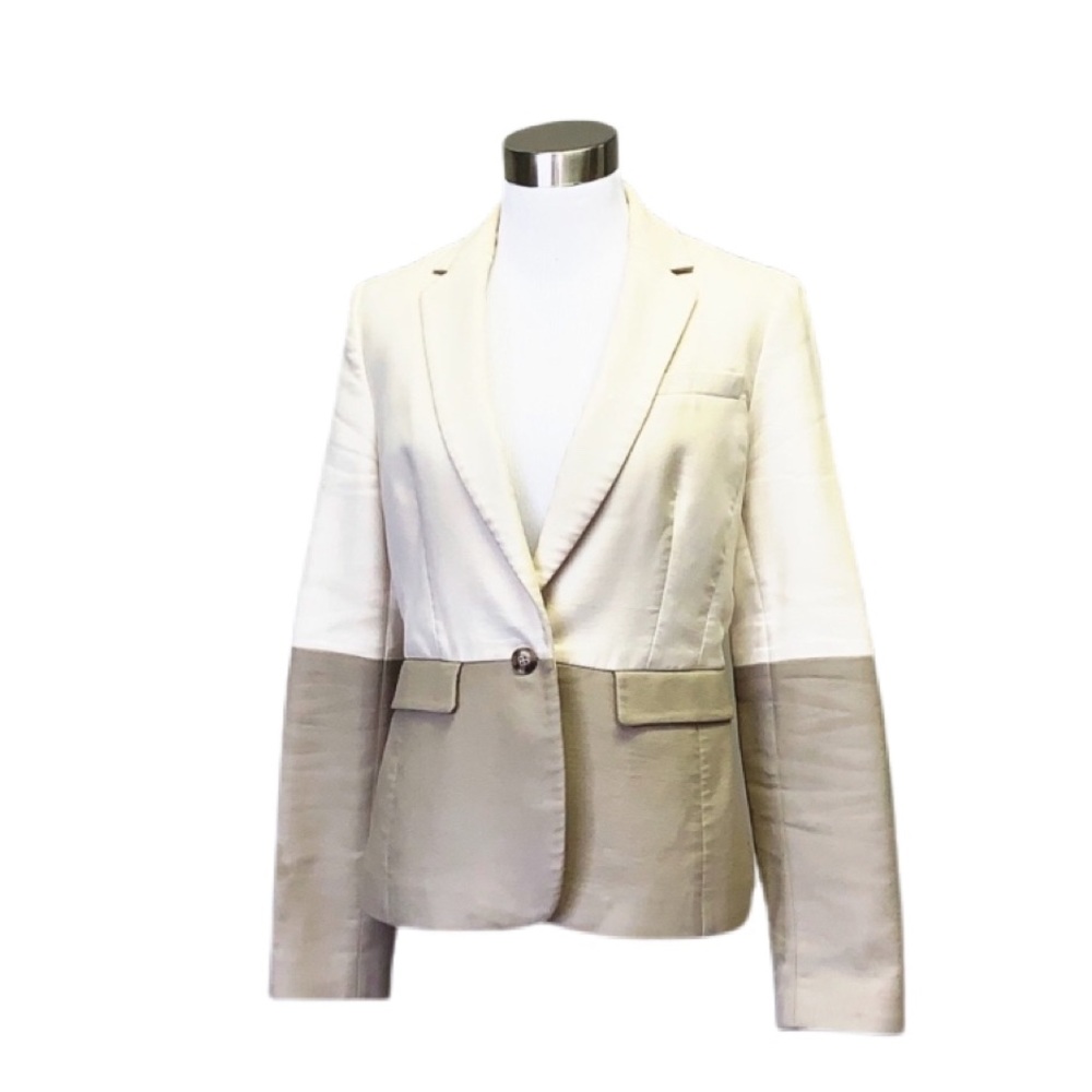 Banana Republic classic blazer, two toned neutral